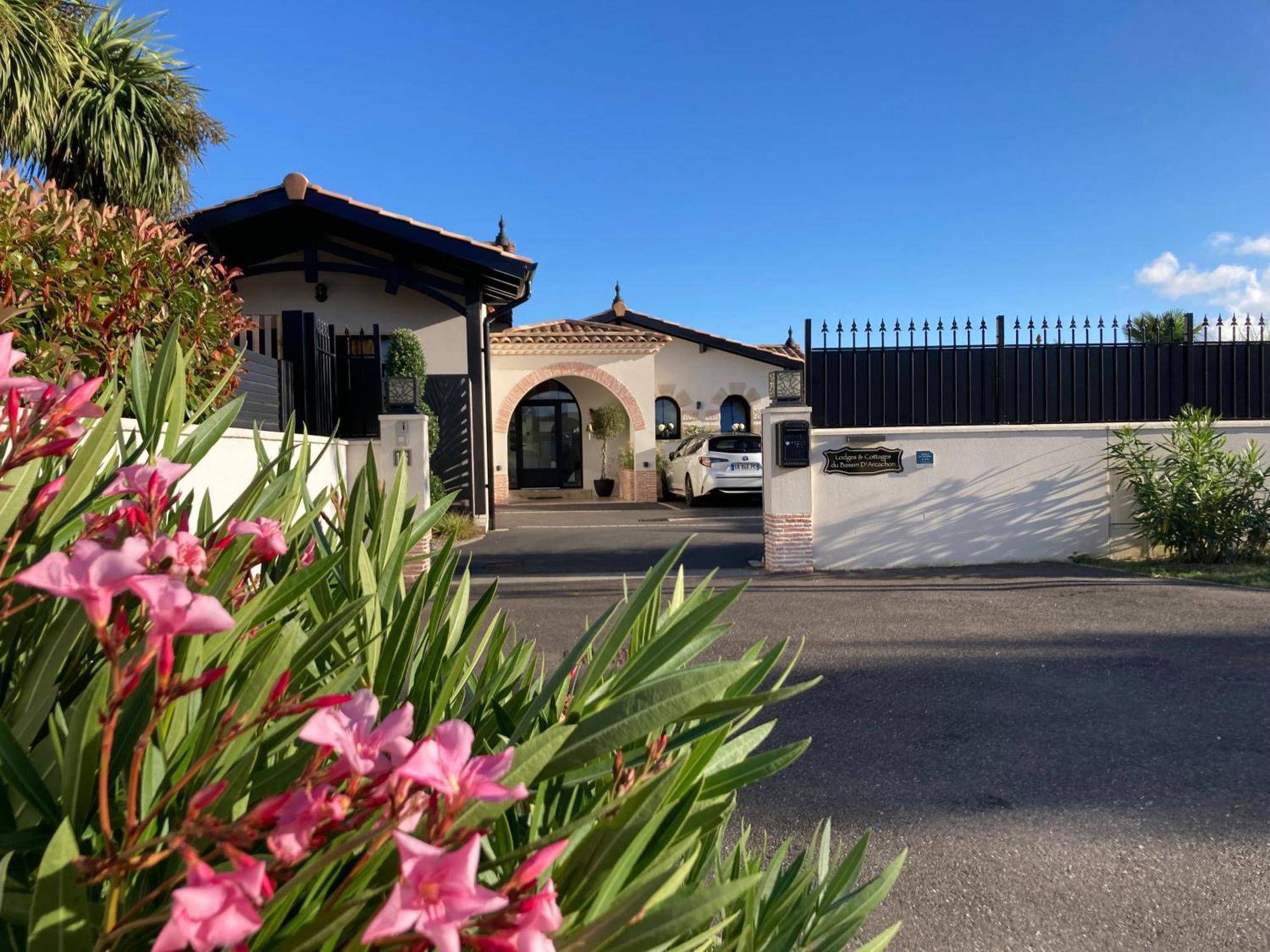 Charme & Confort- Les Cottages Du Bassin D'Arcachon- Petit-Dejeuner Sur Demande - Nuitee, Court Sejour, Semaine Gujan-Mestras Luaran gambar